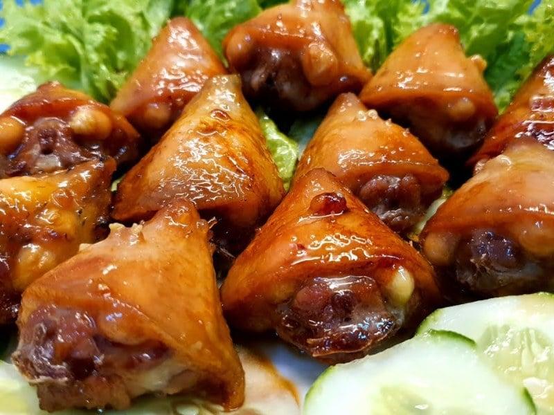 Phao câu gà ăn nhiều gây bệnh