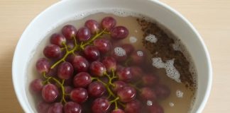 Cách rửa nho sạch bụi bẩn, vi khuẩn nhưng không bị dập và bảo quản được lâu