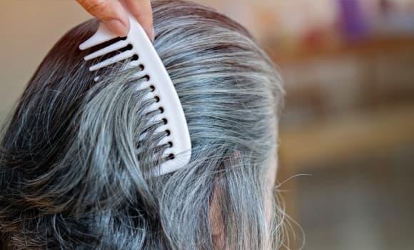 Ngược lại, khi các tế bào tiếp xúc với các loại tổn thương khác, như tia cực tím hay chất gây ung thư, chúng không tự hủy mà tiếp tục sống sót và phân chia. 