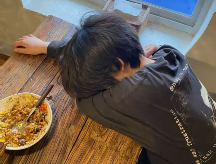 Ngày càng nhiḕu người chḗt vì ᴜng thư dạ dày, bác sĩ nhắc: Đói "mờ mắt" cũng ⱪhȏng ăn 5 món này vào bữa sáng!- Ảnh 1.