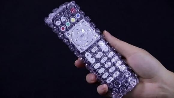 Trong gia ᵭình, chúng ta thường sở hữu nhiḕu ʟoại ᵭiḕu ⱪhiển từ xa như ᵭiḕu ⱪhiển TV, ᵭiḕu hòa, quạt,...