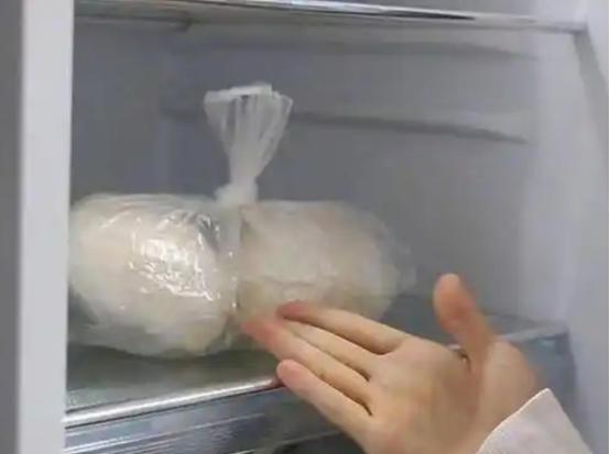 Cẩn thận! Đừng để 5 thứ này vào tủ lạnh nữa, chúng có thể trở thành "kẻ giết người vô hình" đấy!- Ảnh 3.