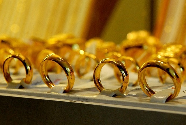 Giá vàng nhẫn chiều 28/3 lên mốc 100,6 triệu đồng/lượng