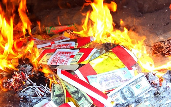 Chuyên gia phong thủy tiết lộ những lưu ý quan trọng khi hóa vàng năm 2026