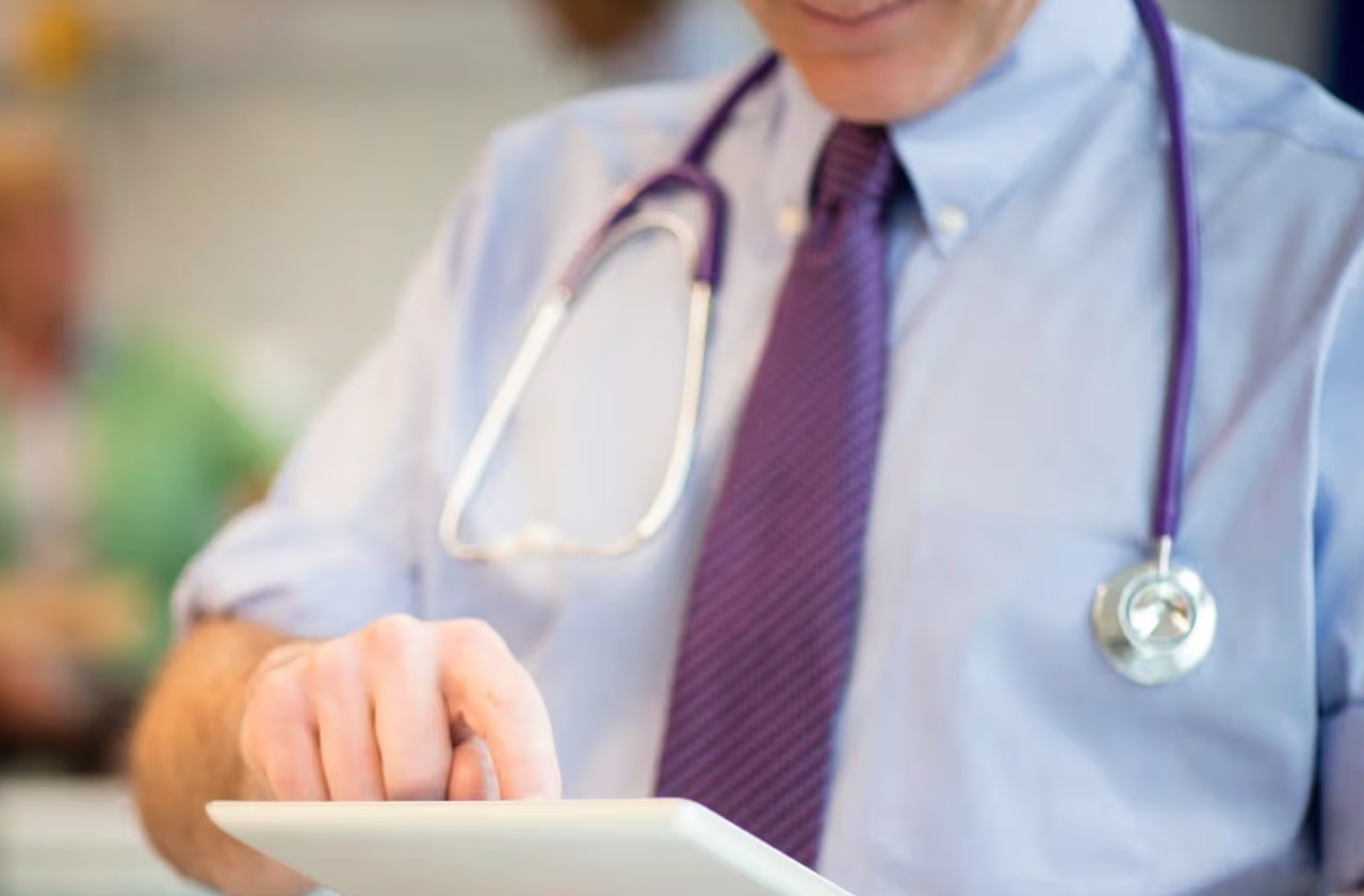 Bác sĩ nói thẳng: Rất nhiều người đang hiểu sai về ung thư - đây mới là mối nguy thực sự- Ảnh 1.