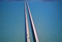 Cận cảnh cây cầu dài nhất thế giới: Đi mãi không đến nơi khiến bà bầu đẻ ngay trên cầu