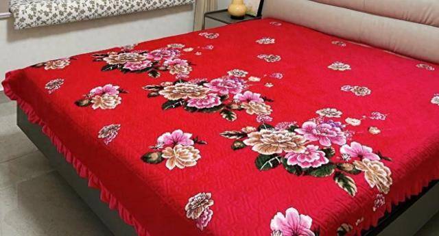 Loại ga trải giường giá hơn 100 nghìn nhưng dễ khiến phòng ngủ mất thẩm mỹ lại chứa chất độc gây ung thư, mua về tốn tiền chữa bệnh