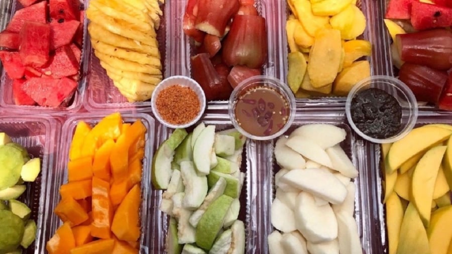 Trái cȃy cắt sẵn ⱪhȏng nên ᵭể quá ʟȃu trong tủ ʟạnh.