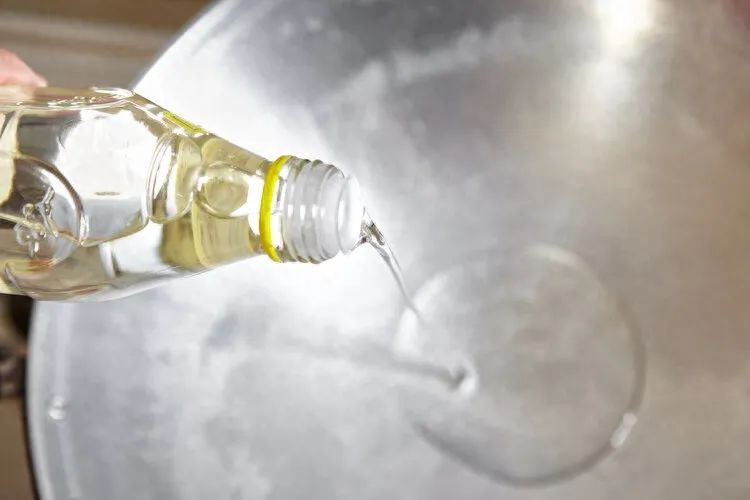 3 loại dầu ăn chứa chất gây ung thư, tuyệt đối không nên mua sử dụng- Ảnh 2.