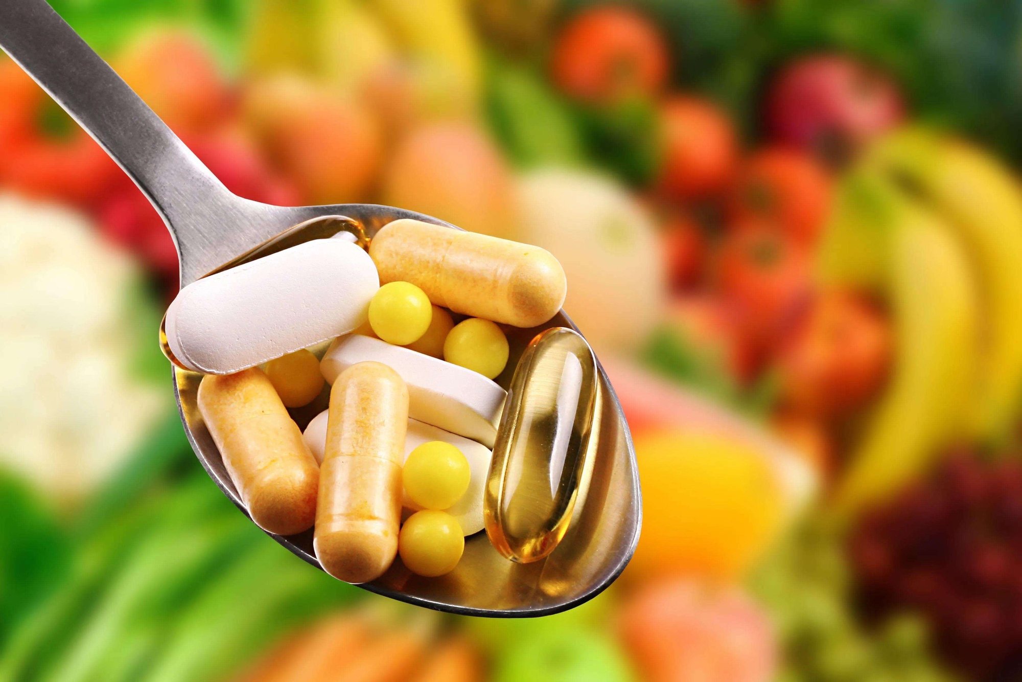 Cô gái 22 tuổi uống vitamin B12 mỗi ngày để ổn định nội tiết, cải thiện trí nhớ, 6 tháng sau đi khám sức khỏe, bác sĩ thốt lên: "Em đã ăn gì?"- Ảnh 5.