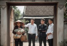 Mẹ kế bán ve chai nuôi 3 con chồng thành luật sư, ngày chia tài sản bị đuổi khỏi nhà, ra đi trắng tay: Kết cục quá đau thương